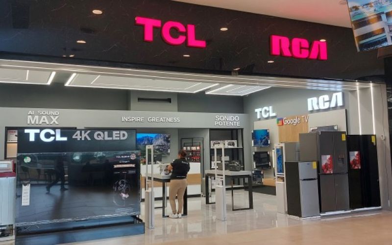 Generación de Valor con la Renovación del Local de TCL en el Mall Scala, Cumbayá