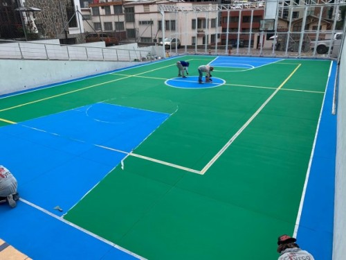 Mantenimiento de Pintura de Canchas Deportivas en la Unidad Educativa La Dolorosa de Quito